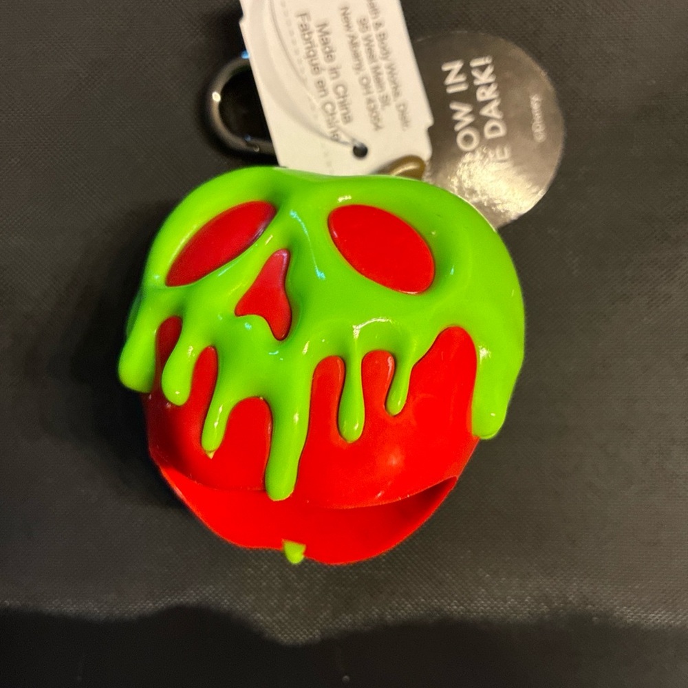 Bath & Body Works Red and Green Apple hand sanitizer holder